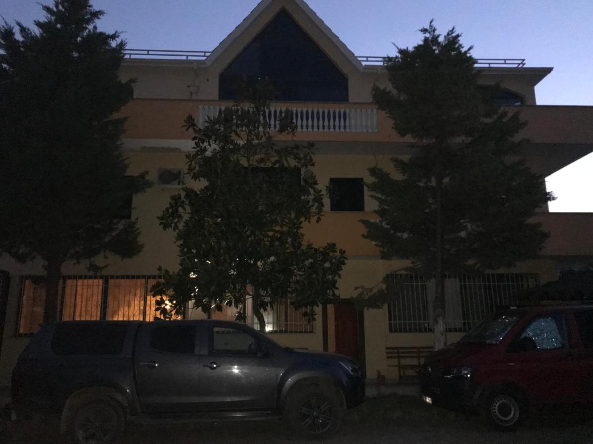 Sunrise Guest House Shkodra Exterior foto