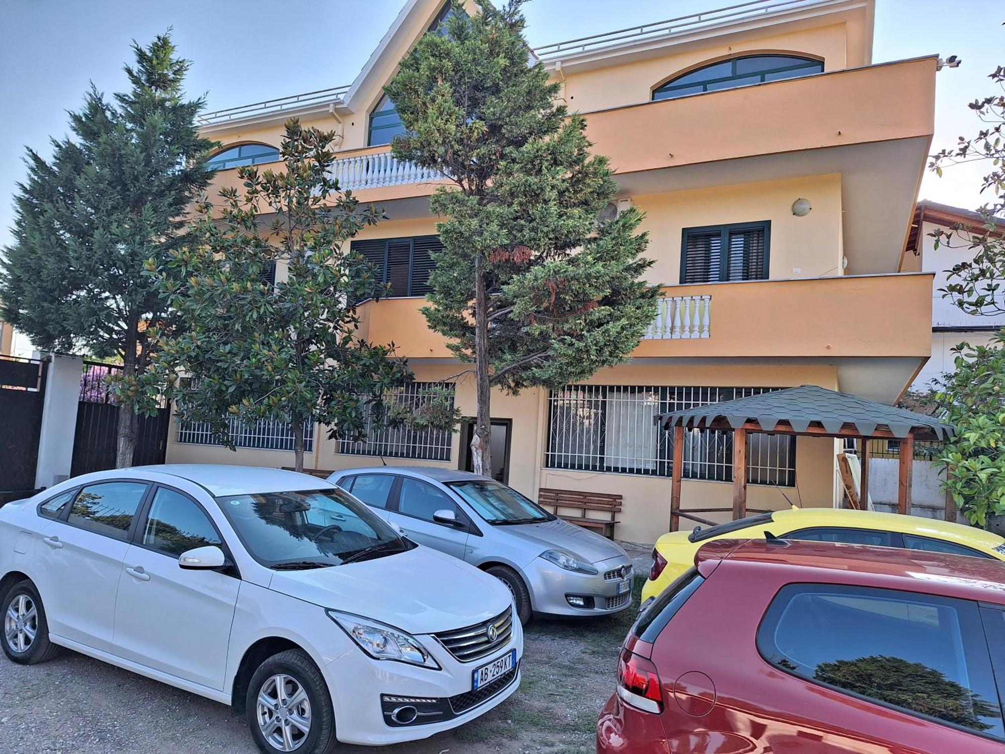 Sunrise Guest House Shkodra Exterior foto